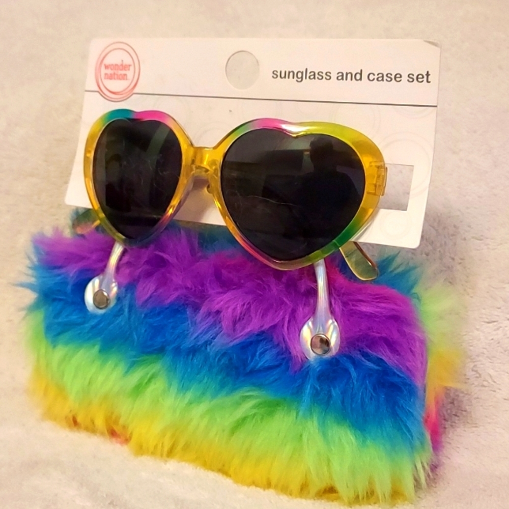 Sunglass and Case Set
